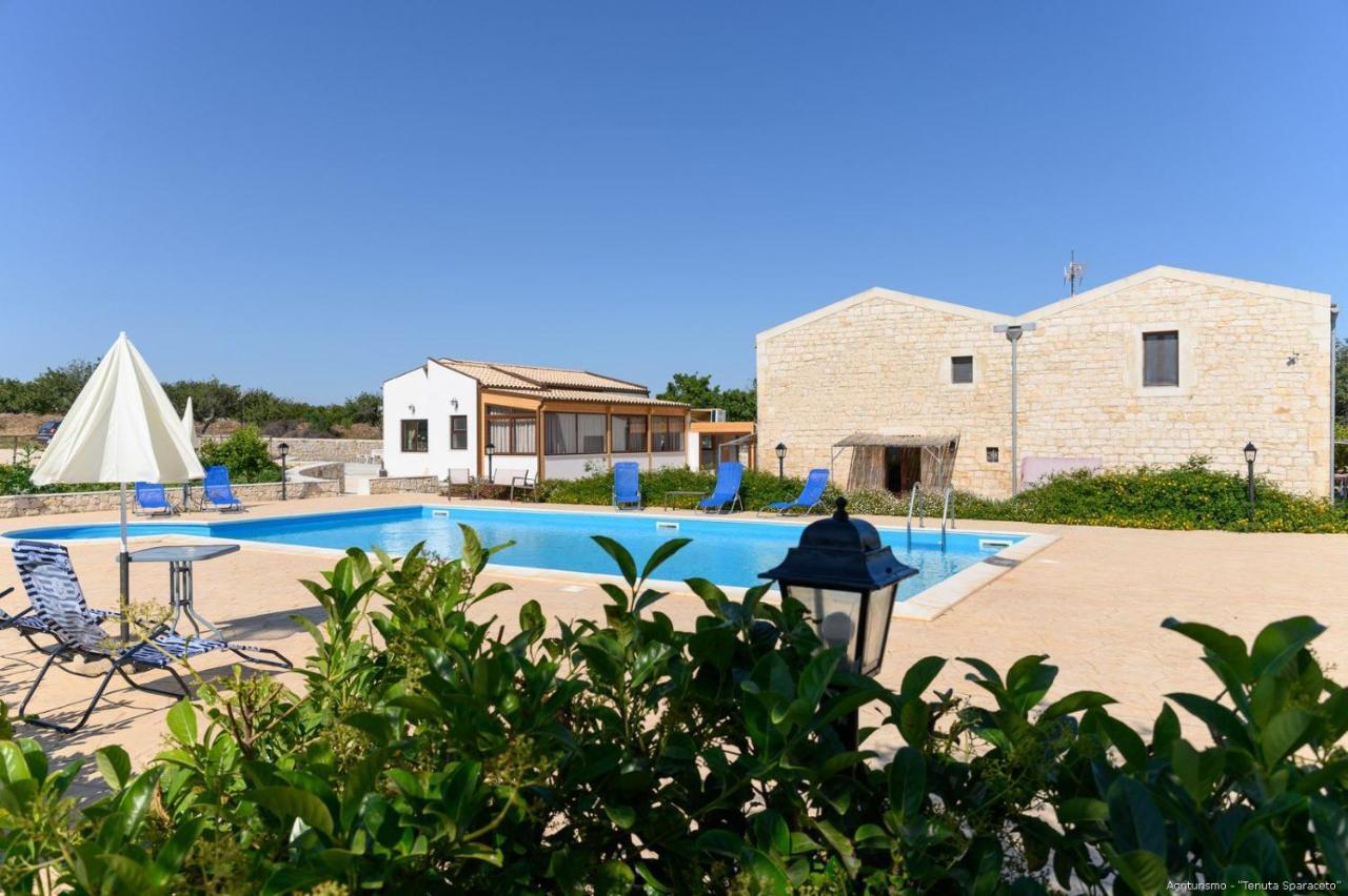 Agriturismo Tenuta Sparaceto 모디카 외부 사진
