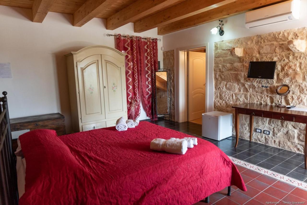 Agriturismo Tenuta Sparaceto 모디카 외부 사진